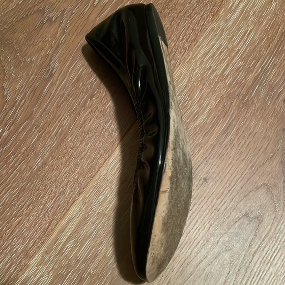 VERA WANG black patent leather flats - Picture 3 of 4